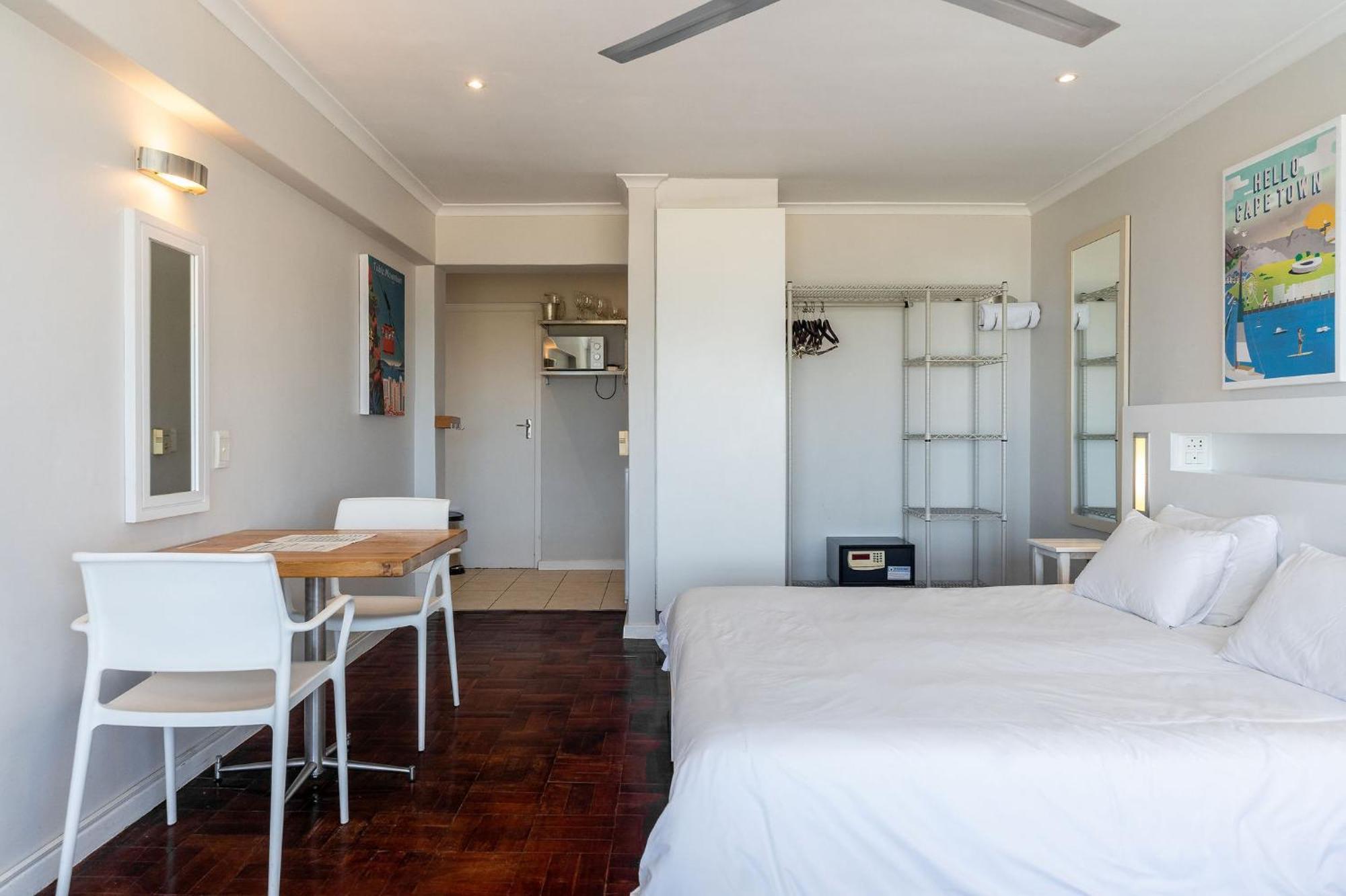 Mouille Point Places - Studios & Apartments Cape Town Bagian luar foto